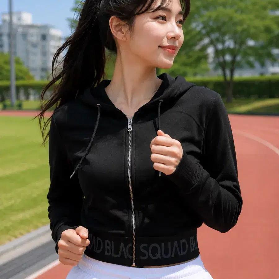 독일 브랜드 FB Sister 크롭 후드 집업 M 판매합니다.