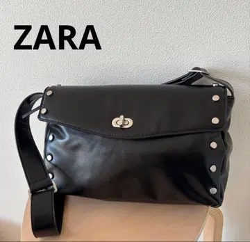 ZARA 메탈 디테일 크로스 바디백