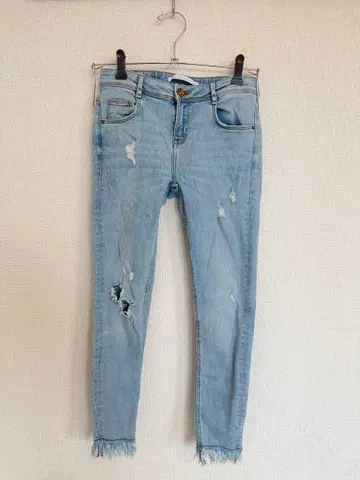 ZARA TRF 데미지 가공 스키니 데님