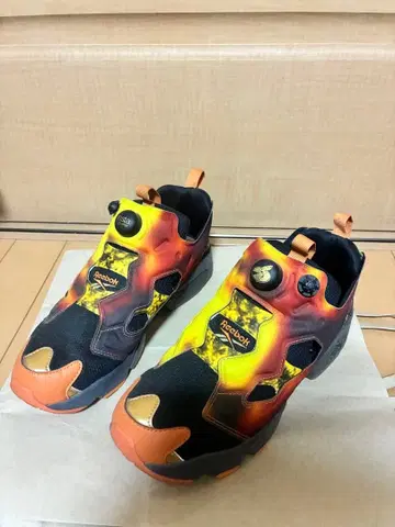 이나바 코시 마그마 Reebok InstaPump Fury 스니커즈