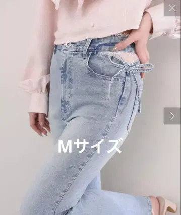 NICE CLAUP 사이드 컷 레이스 슬림 레그 비쥬 데님 스톤