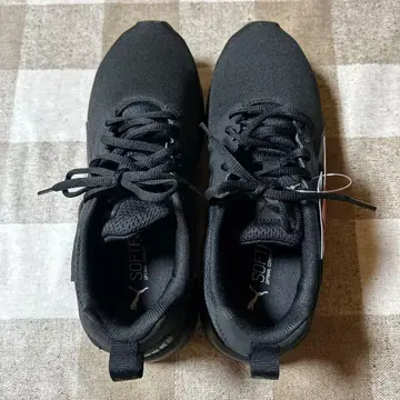 새상품 PUMA NRGY 스니커즈 블랙 26cm