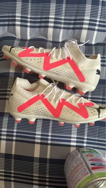 PUMA 축구 스파이크 화이트 핑크