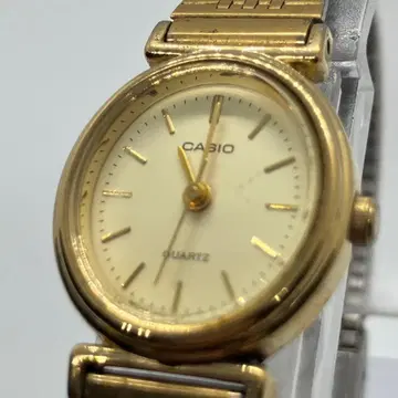새상품급 작동품 CASIO 카시오 QUARTZ 여성용 손목시계 골드