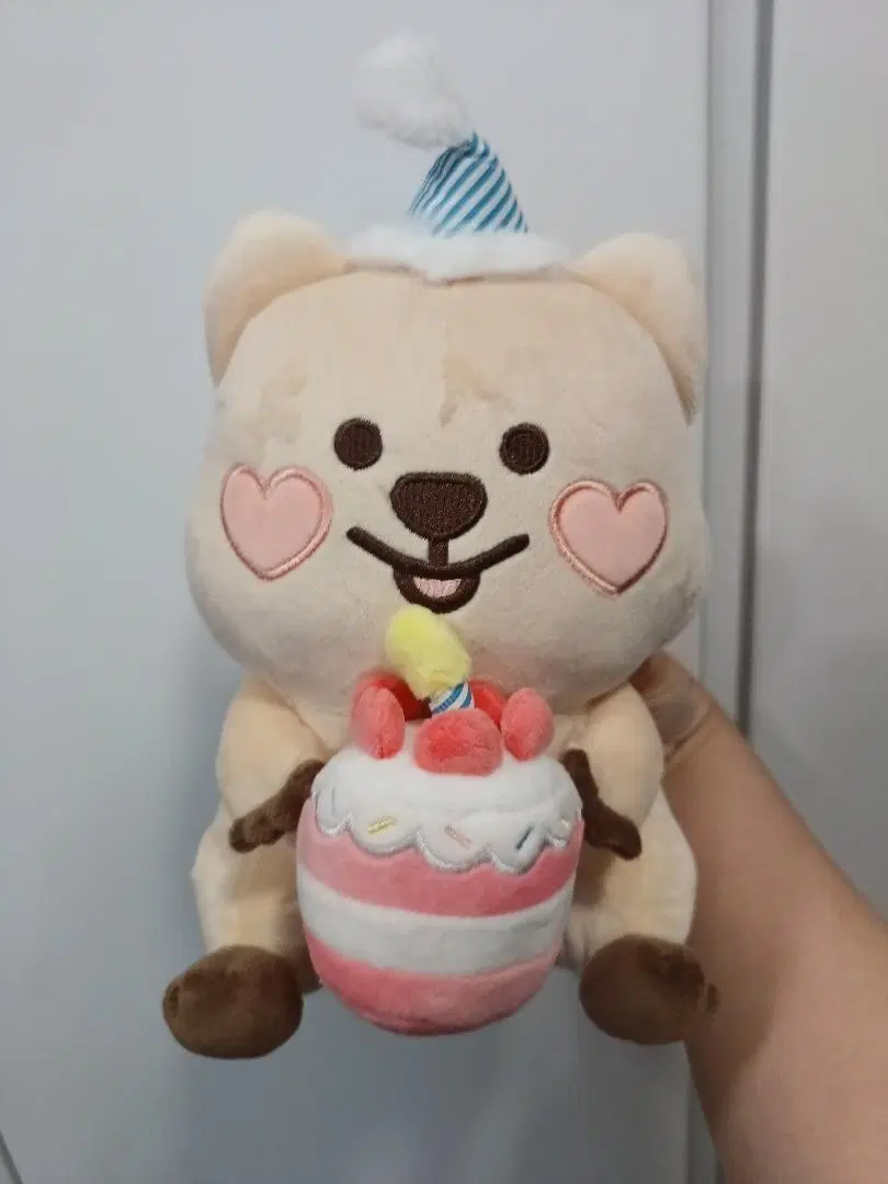 케이크를 들고 있는 꽃카인형(새상품)
