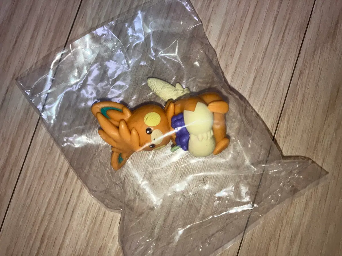 포켓몬 빠르모트 피규어