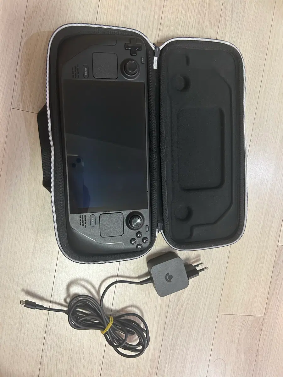 스팀덱 OLED 512GB 휴대용 게임기 배터리헬스 100 팔아요