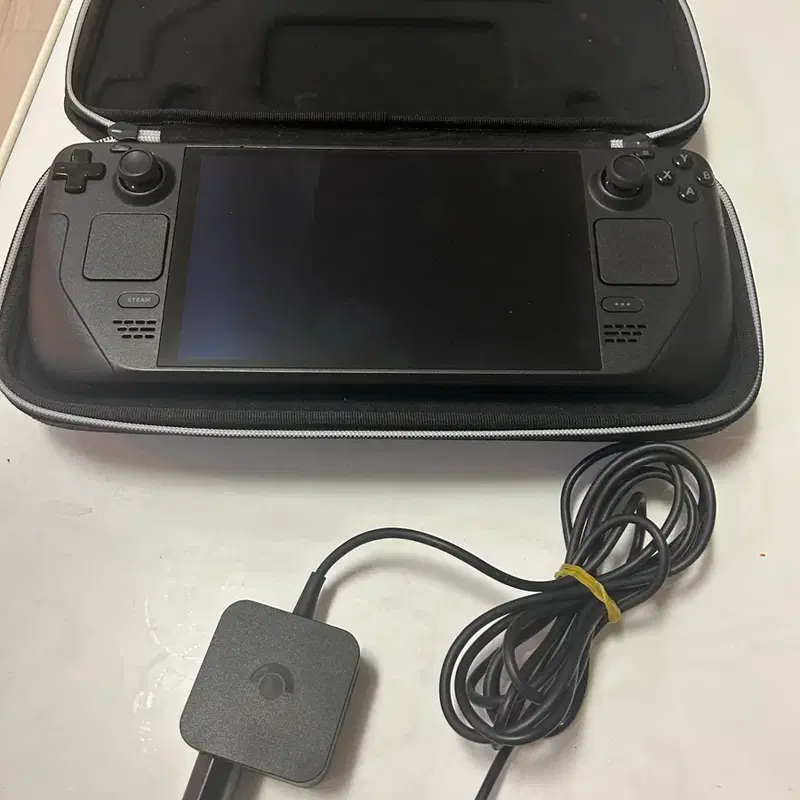 스팀덱 OLED 1TB 휴대용 게임기 배터리헬스 100 팔아요