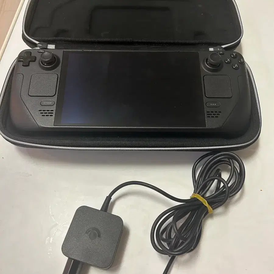 스팀덱 OLED 1TB 휴대용 게임기 배터리헬스 100 팔아요