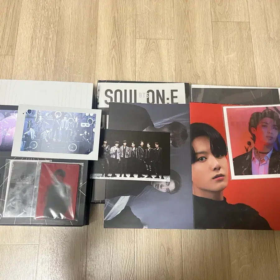 방탄 맵오브더소울 포토북 (MAP OF THE SOUL ON:E)