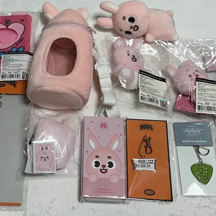 데이식스 원필 데니멀즈 쁘띠멀즈 필끼 양도
