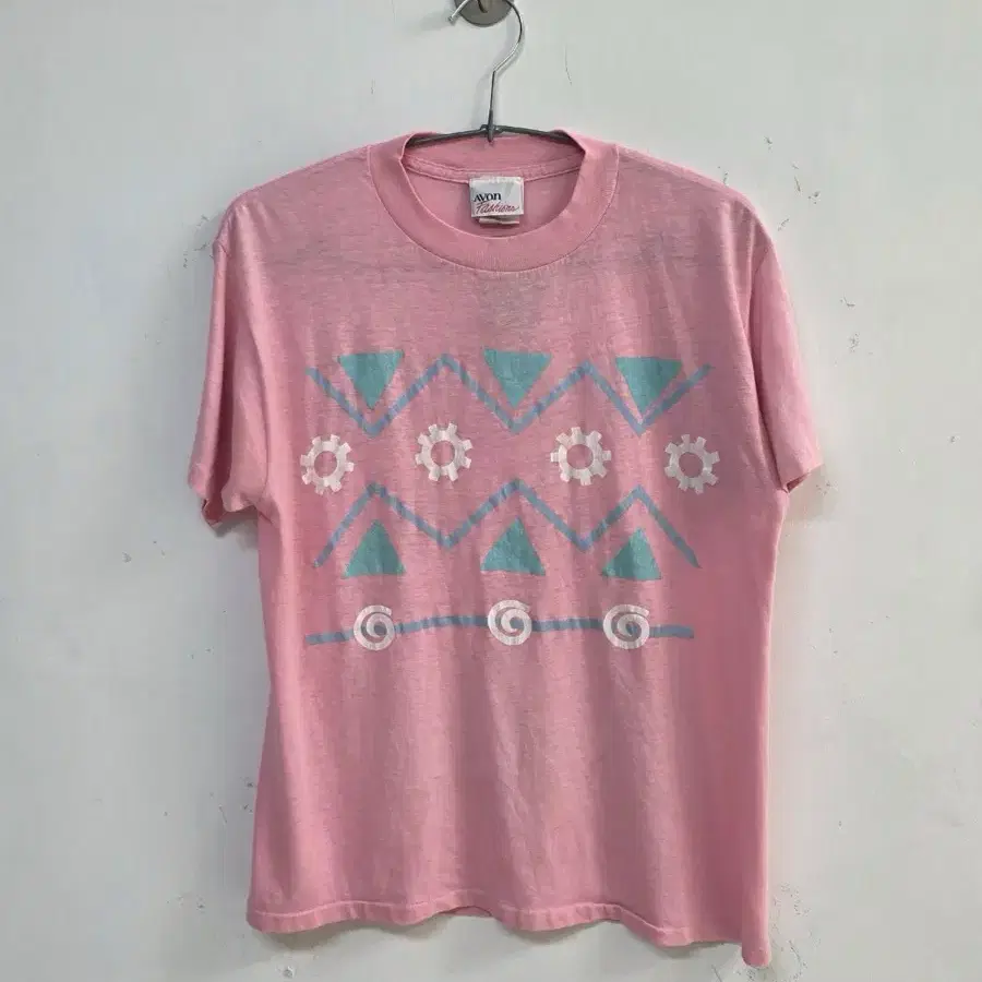 80s USA Avon Fashions 핑크 파스텔 그래픽 싱글스티치 빈
