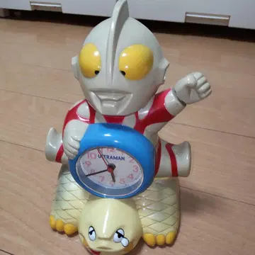 울트라맨 피규어형 알람 시계