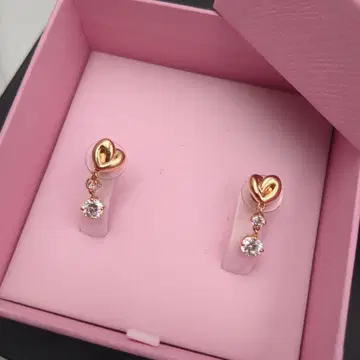 스와로브스키 Swarovski 귀걸이 하트 스윙