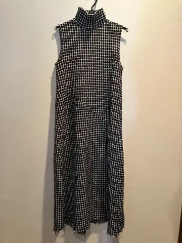 ZARA 트위드 슬리브리스 원피스 S 사이즈