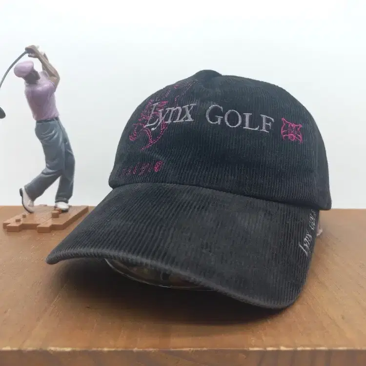 Y2K 링스 LYNX 빈티지 골프 컬렉션 코듀로이 자수 모자 블랙