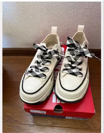 컨버스 올스타 트렉 웨이브 통굽 화이트 23cm