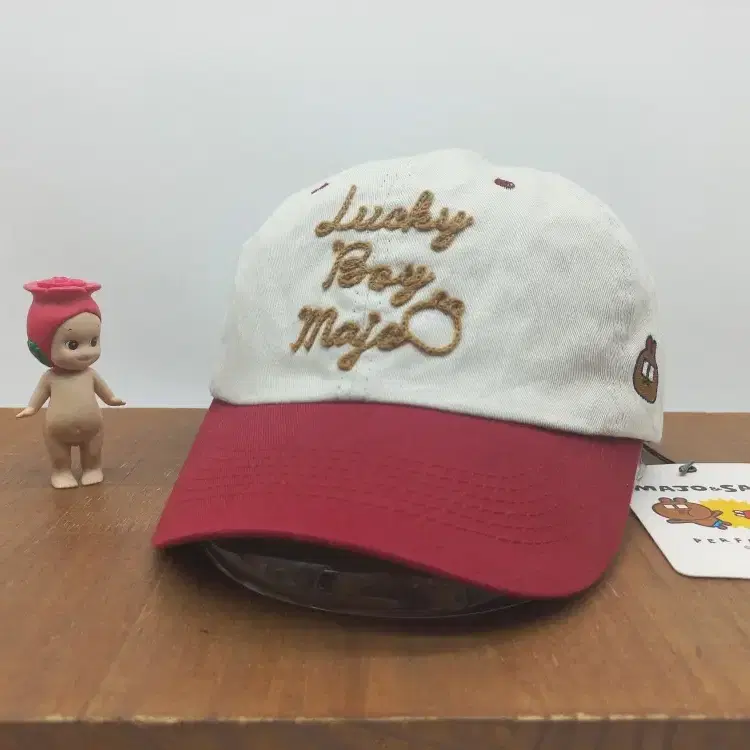 [새상품] 마조앤새디 퍼펙트러브 웹툰 빈티지 올드스쿨 모자 아이보리
