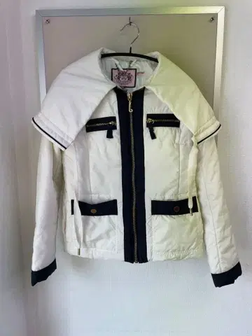 Juicy Couture 다운 자켓 화이트 S