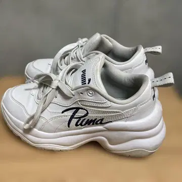 PUMA 통굽 스니커즈 화이트 여성용