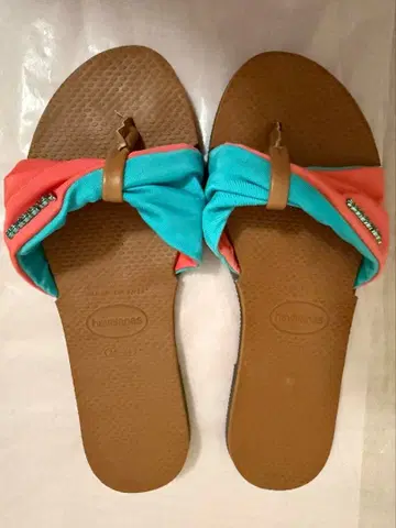 Havaianas 플립플랍 리본 디자인