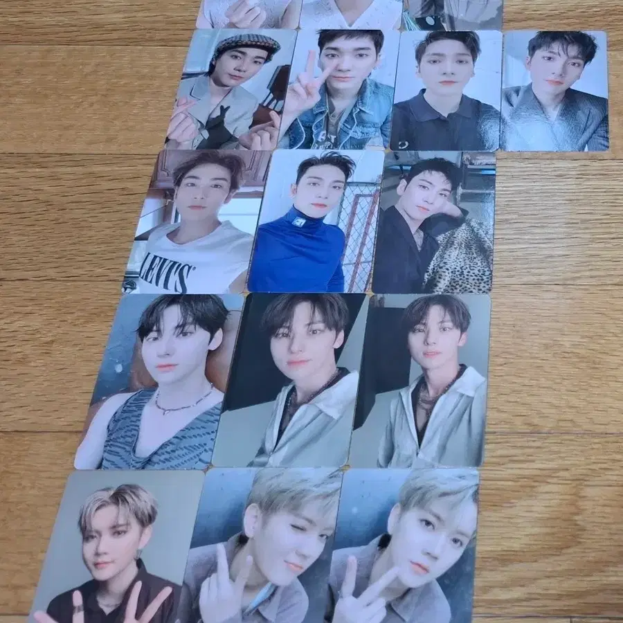 뉴이스트 로맨티사이즈 앨범포카