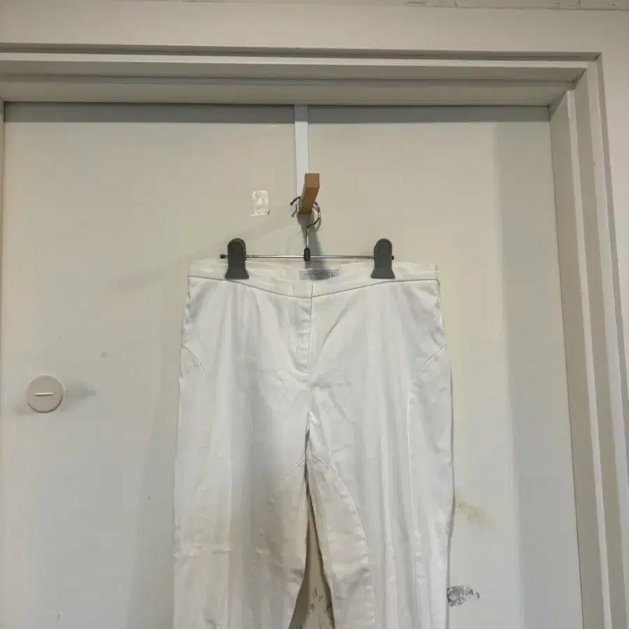 파비아나 필리피 화이트 팬츠