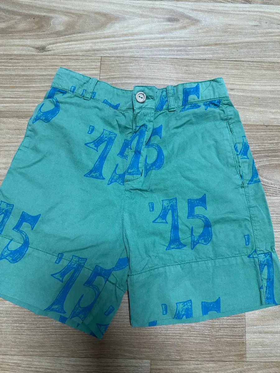 타오 반바지 8사이즈