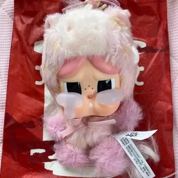 POP MART Crybaby 봉제 인형 키링
