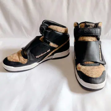 아토모스 리복 에이리언 스탬퍼 atmos Reebok 레오파드