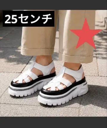 새상품 여성용 통굽 샌들 25cm 구르카 샌들 화이트