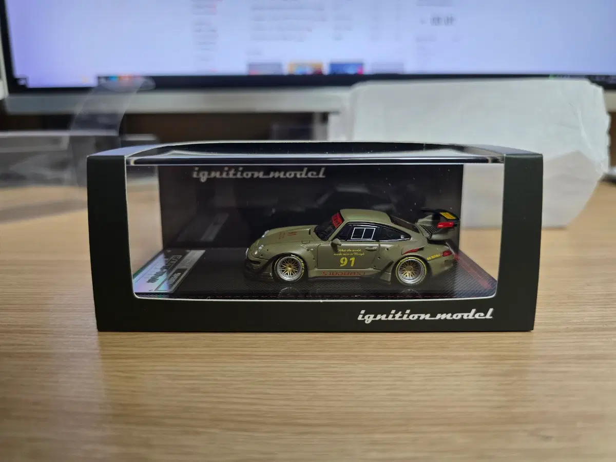 이그니션 모델 RWB 993 매트 그린