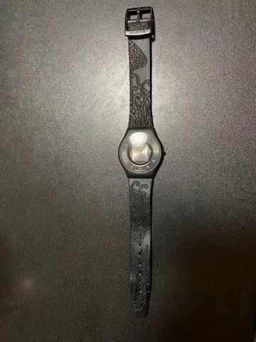 레어 SWATCH x 007은 두 번 산다 2002년 한정 판매품