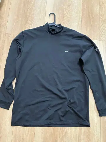 나이키 모크넥 긴팔 DRI-FIT