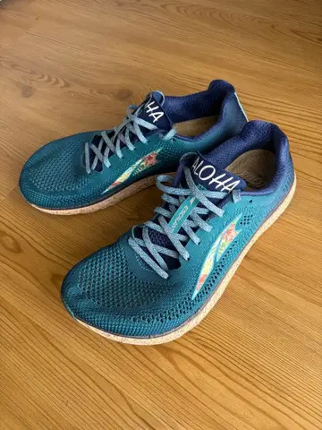 ALOHA 한정판 하와이 도시 모델 ALTRA Escalante Racer