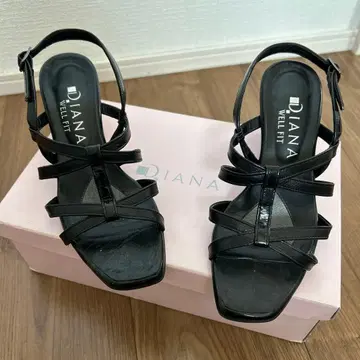 DIANA WELL FIT 샌들 웨지솔