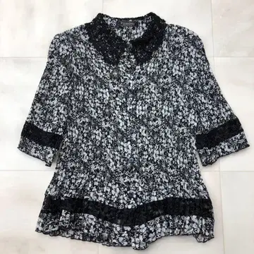 tomomi 자수 옷깃 크롭 플리츠 블라우스 꽃무늬