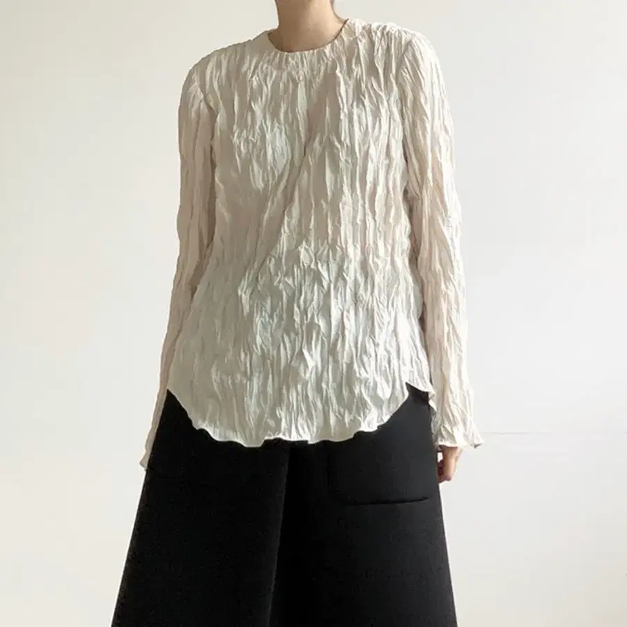 유노이아 이즈 블라우스 크림 eunoia ease blouse