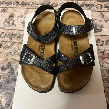 BIRKENSTOCK 샌들 36 23cm