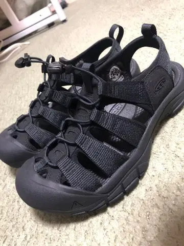 KEEN 아웃도어 샌들 25.5cm 블랙