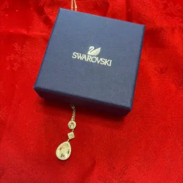 SWAROVSKI 스와로브스키 목걸이 크리스탈