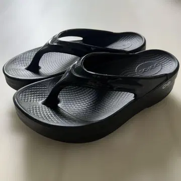 OOFOS OOMEGA 리커버리 샌들 블랙 M4/W6 EU37 통굽
