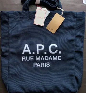 A.P.C. 드레스트리아 콜라보 토트백