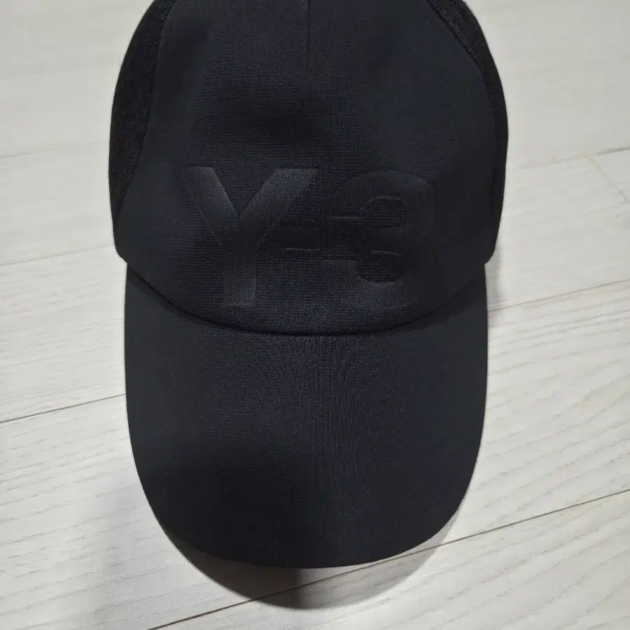 Y-3 ๋ณผ์บก ๋ธ๋