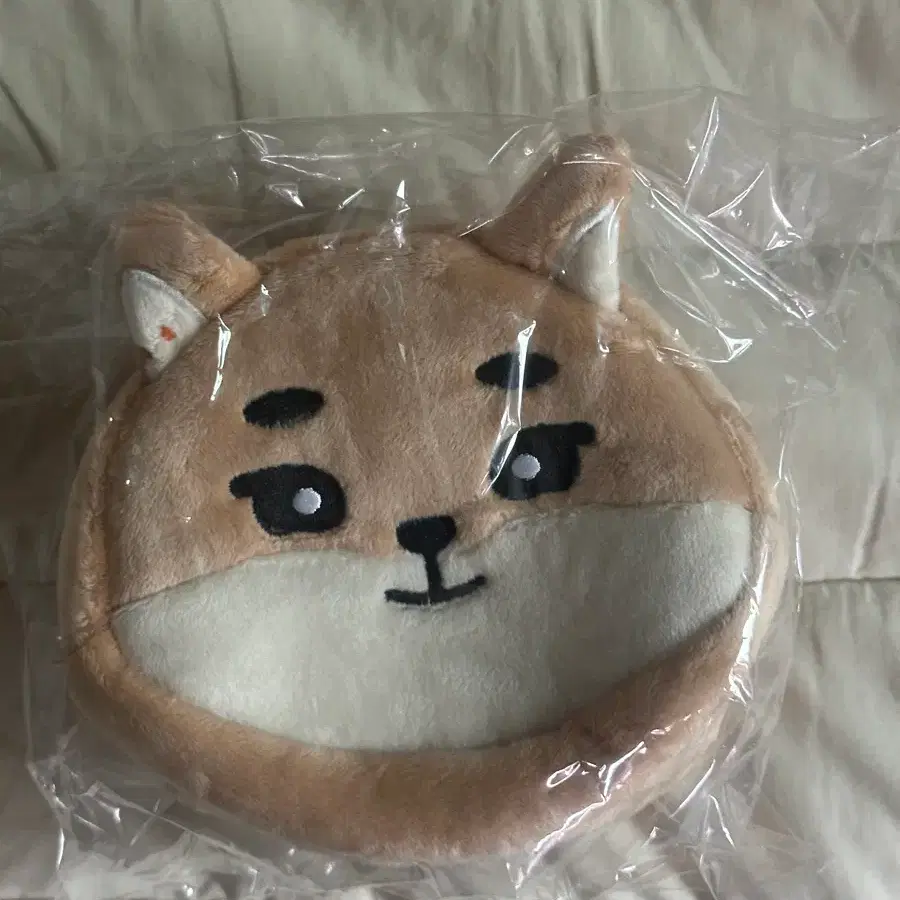 (원가이하) 데이식스 데니멀즈 페이스파우치 케