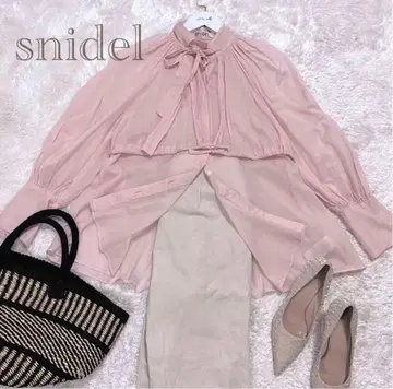 새상품급! SNIDEL 스나이델 시스루 블라우스 튜닉