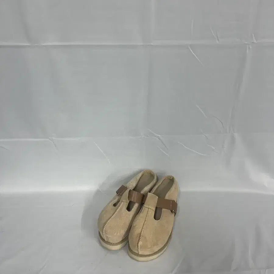UGG 어그 골든스타 하이 38사이즈