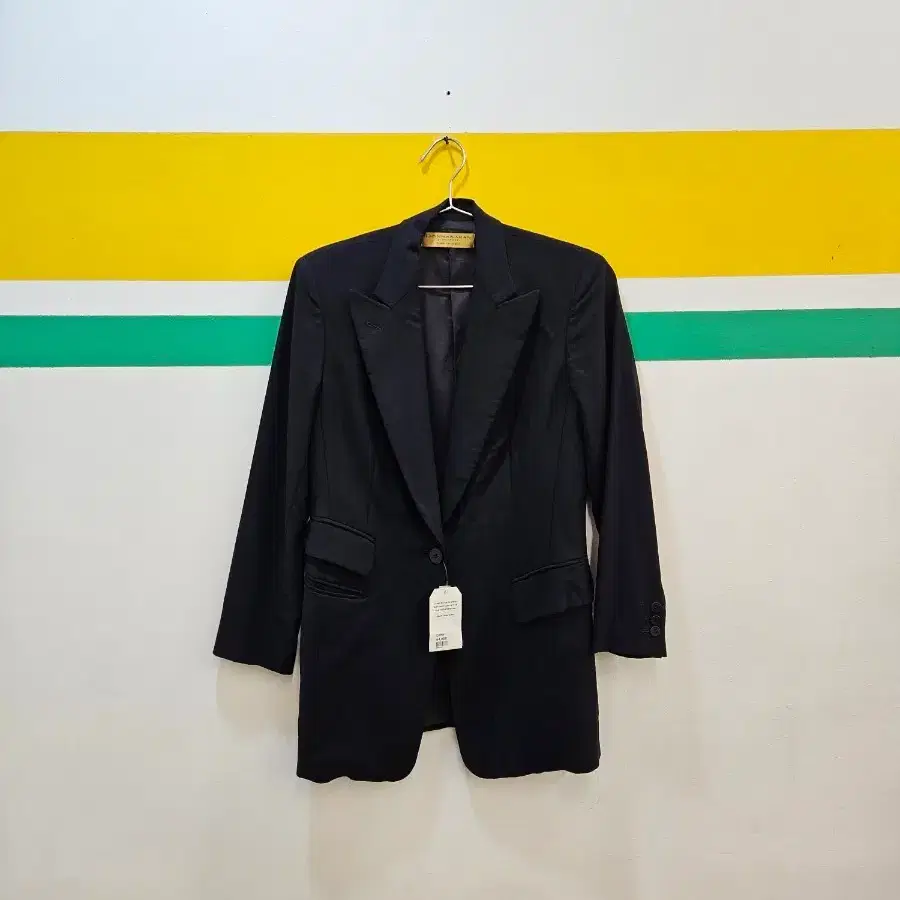 DKNY 테일러드 블레이저