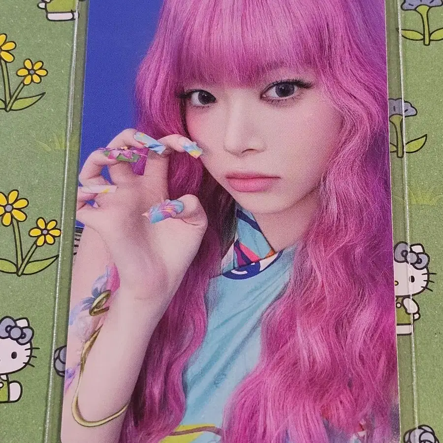 르세라핌 퓨어플로우 2차 럭드 애플뮤직 홍은채 은채 포카