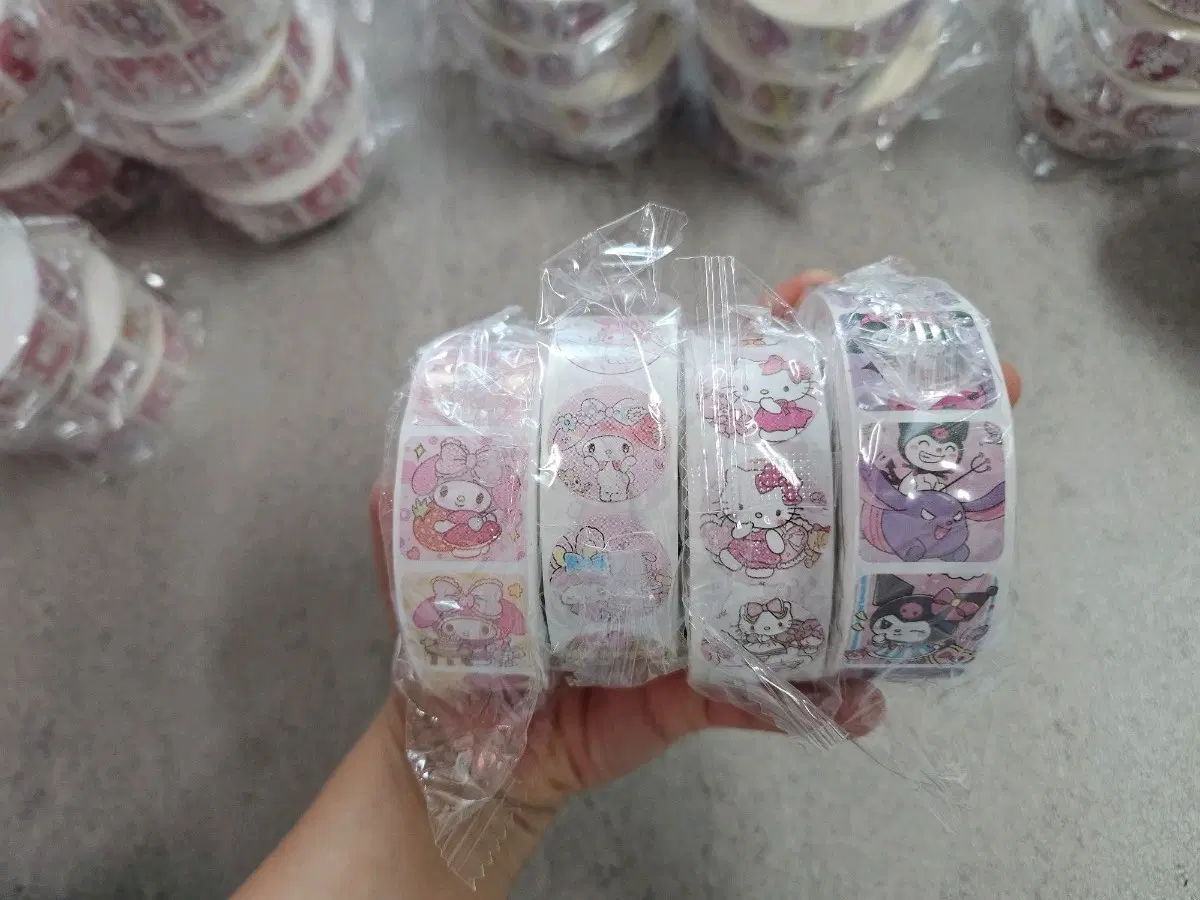 산리오 캐릭터 롤스티커 키티 쿠로미 마멜
